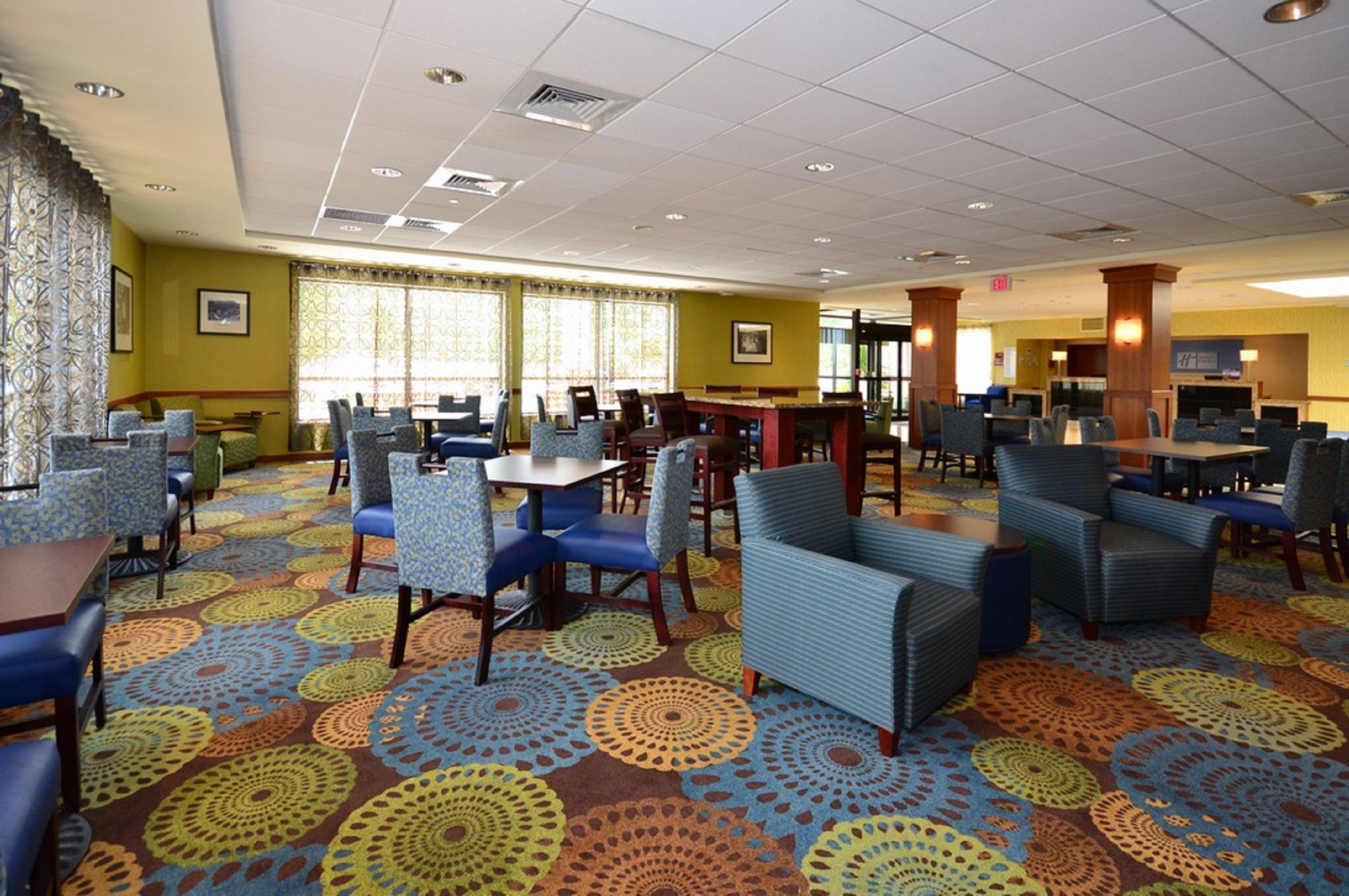 Holiday Inn Express Boston Brockton By Ihg Exterior foto