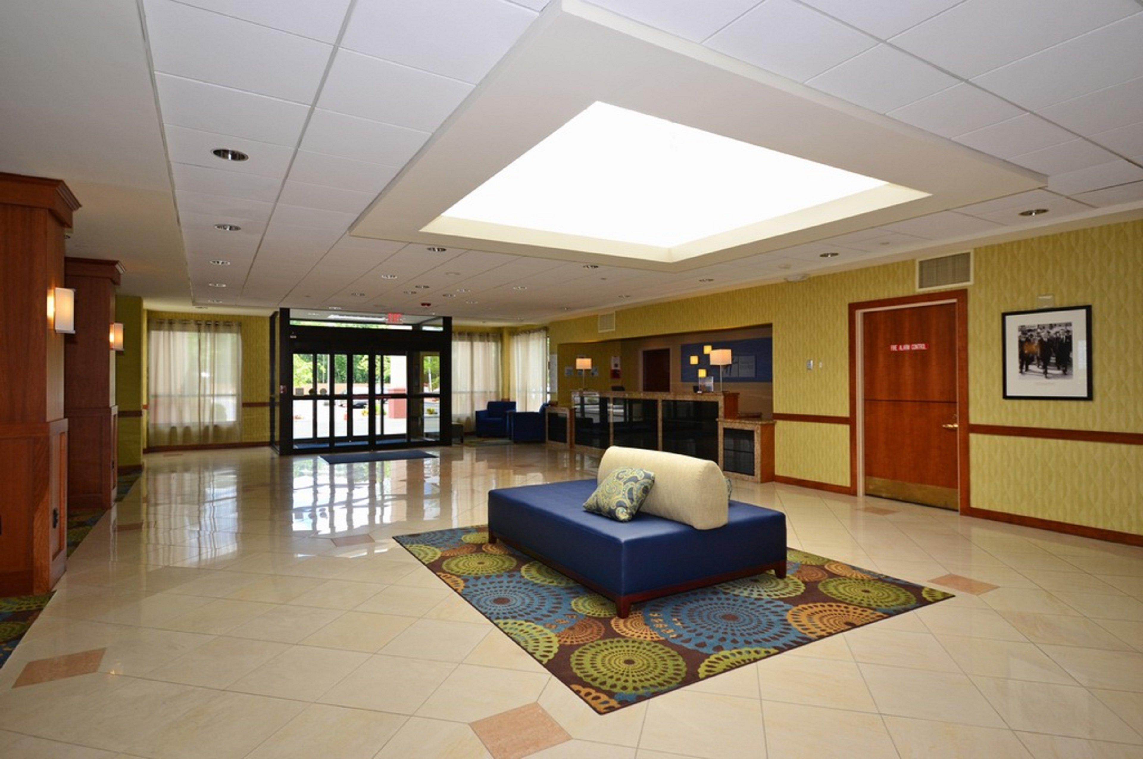 Holiday Inn Express Boston Brockton By Ihg Exterior foto