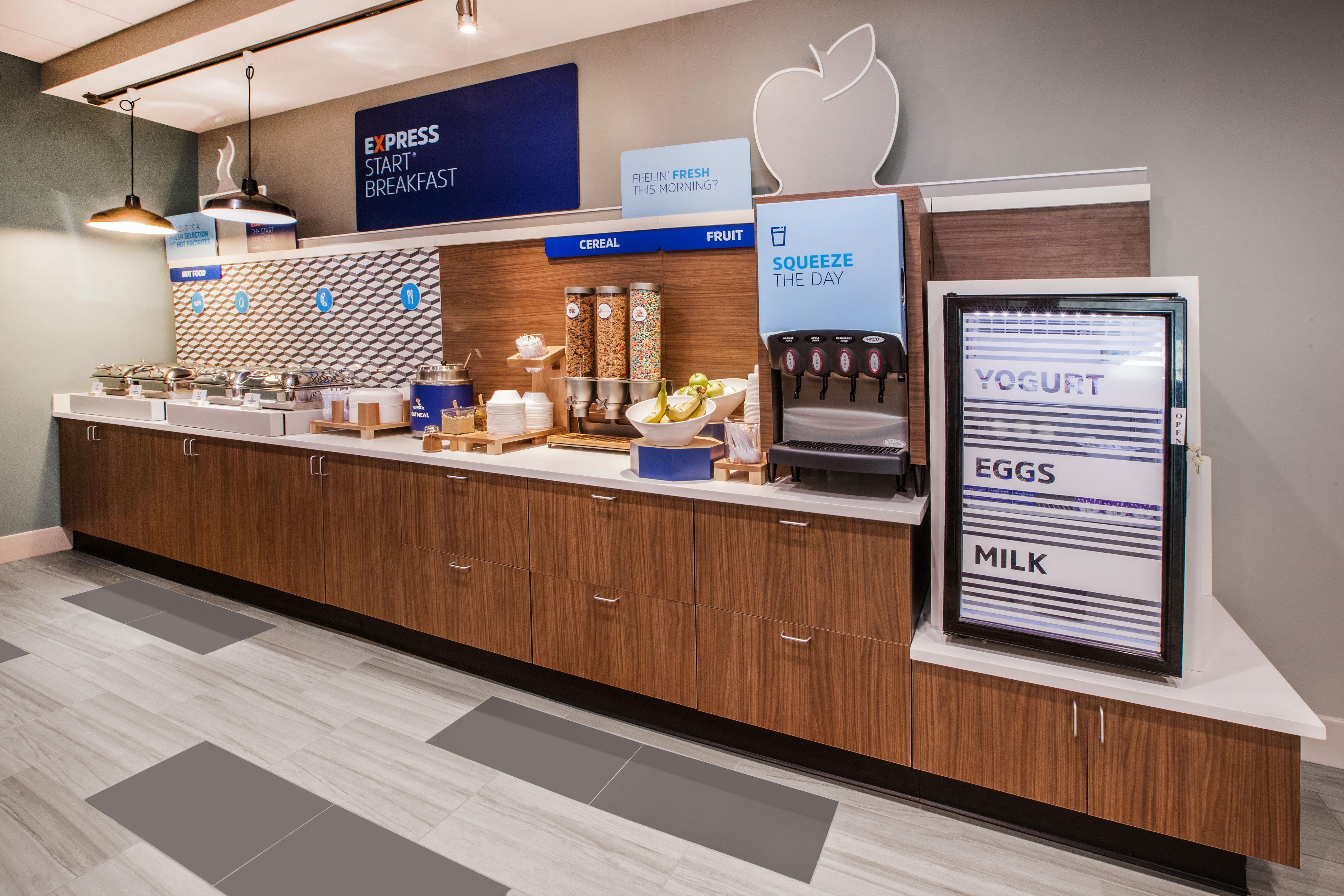 Holiday Inn Express Boston Brockton By Ihg Exterior foto