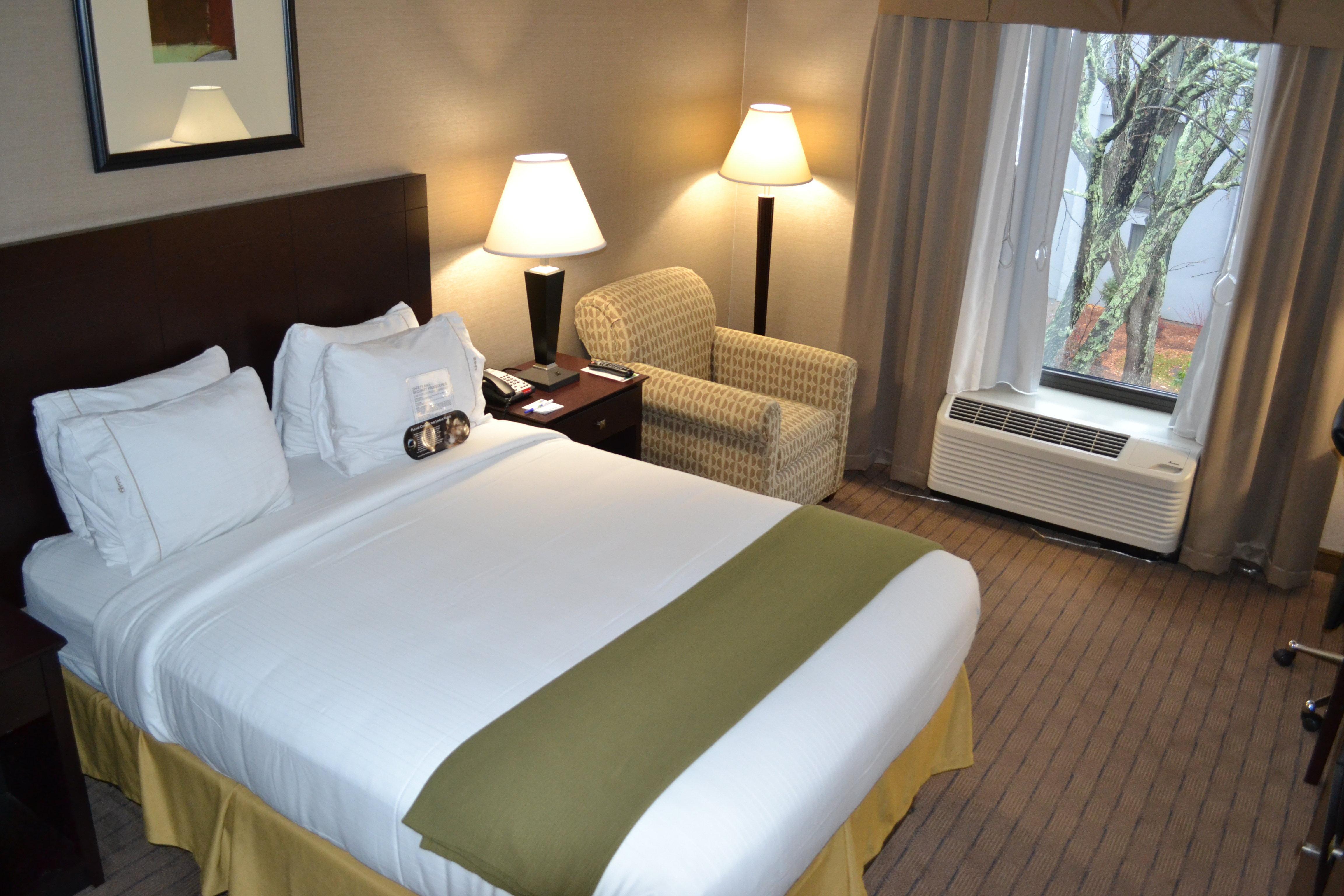 Holiday Inn Express Boston Brockton By Ihg Exterior foto