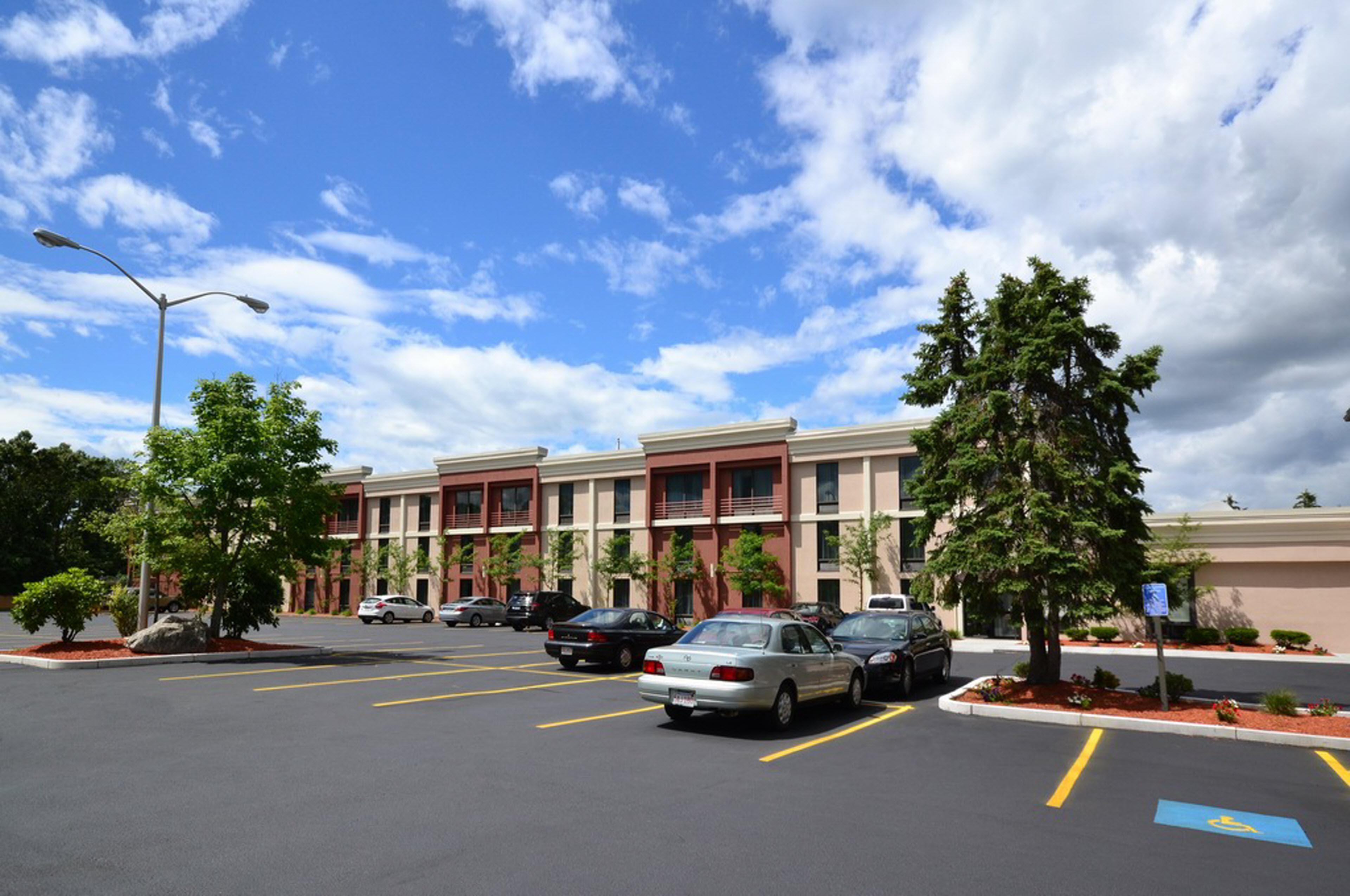 Holiday Inn Express Boston Brockton By Ihg Exterior foto